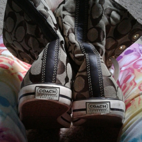 COACH SHOES - Picture 3 of 3